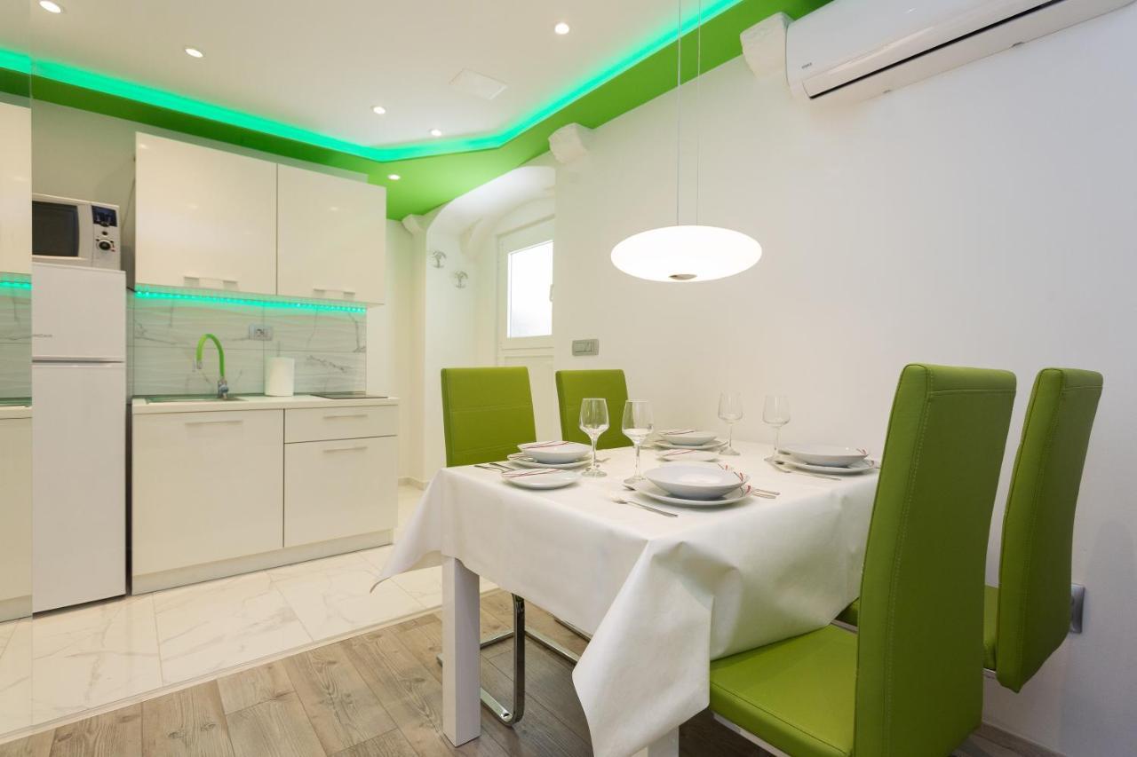 דירות ספליט Purple & Apple Green מראה חיצוני תמונה